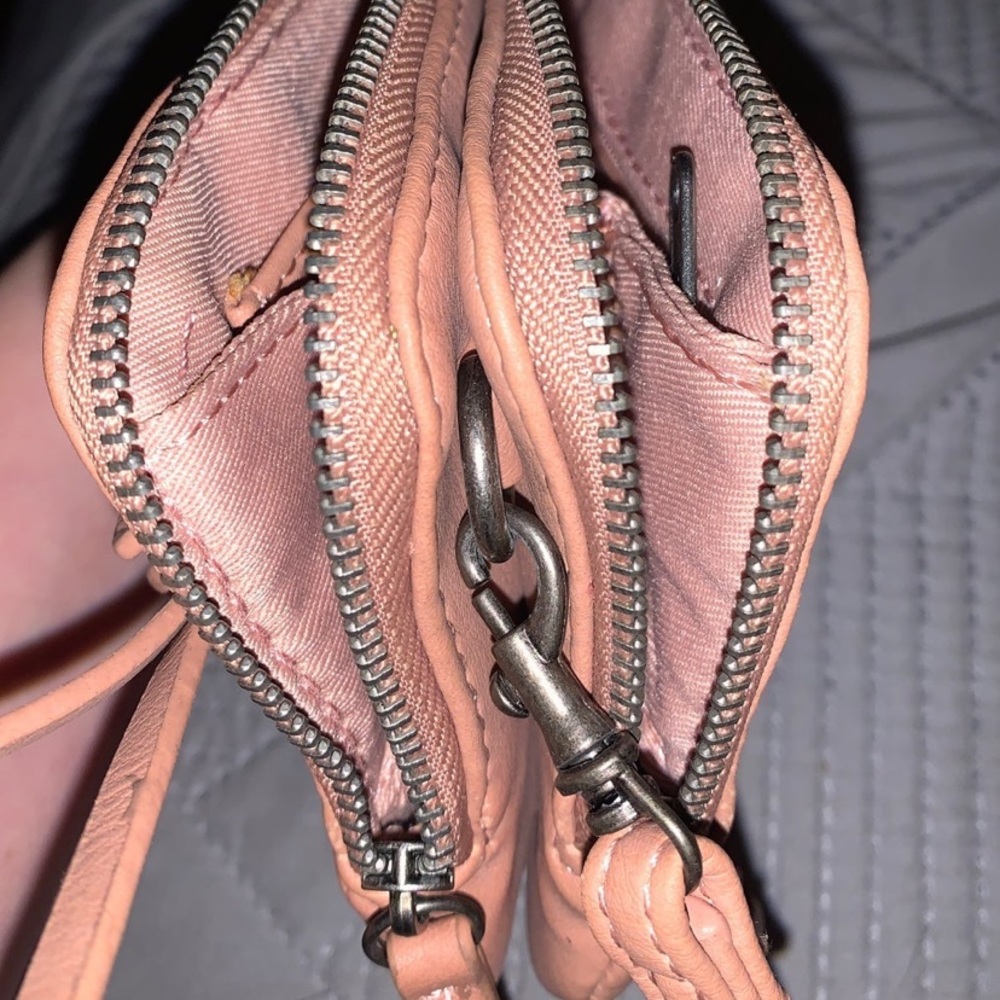 Universal Thread wallet - Picture 5 of 7